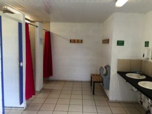 barn-caravan-showers